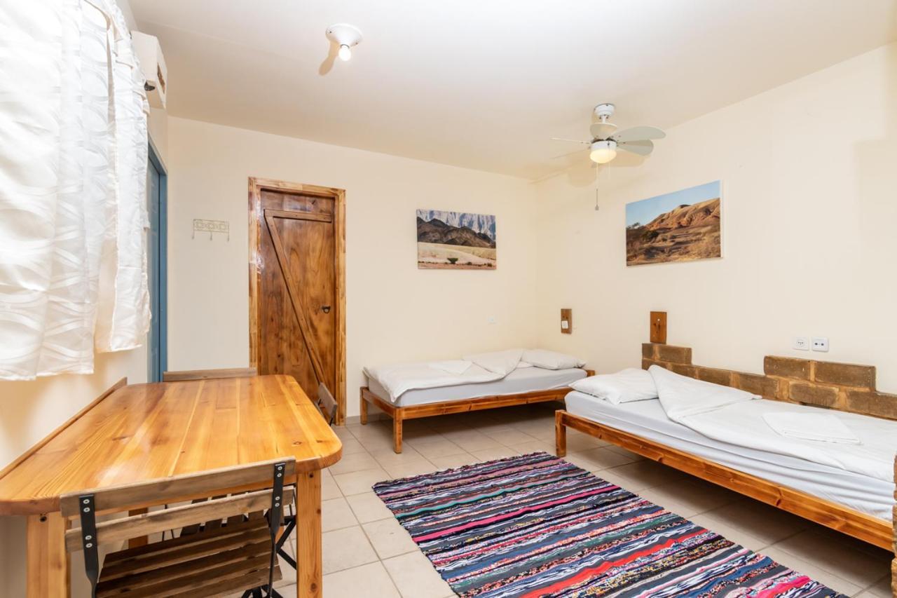 Desert Routes Inn Shvilim ba Midbar Hazeva Eksteriør bilde